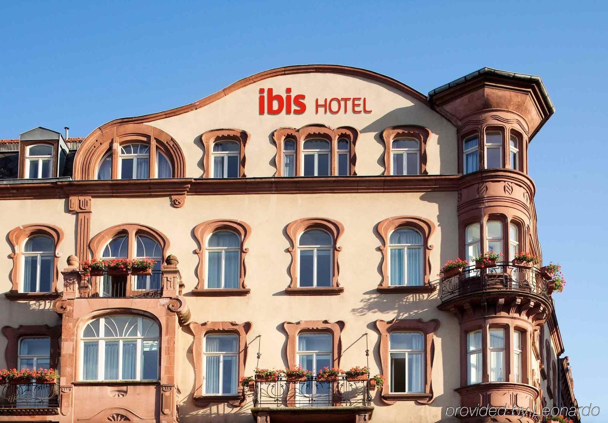 Ibis Metz Centre Gare Hotell Exteriör bild