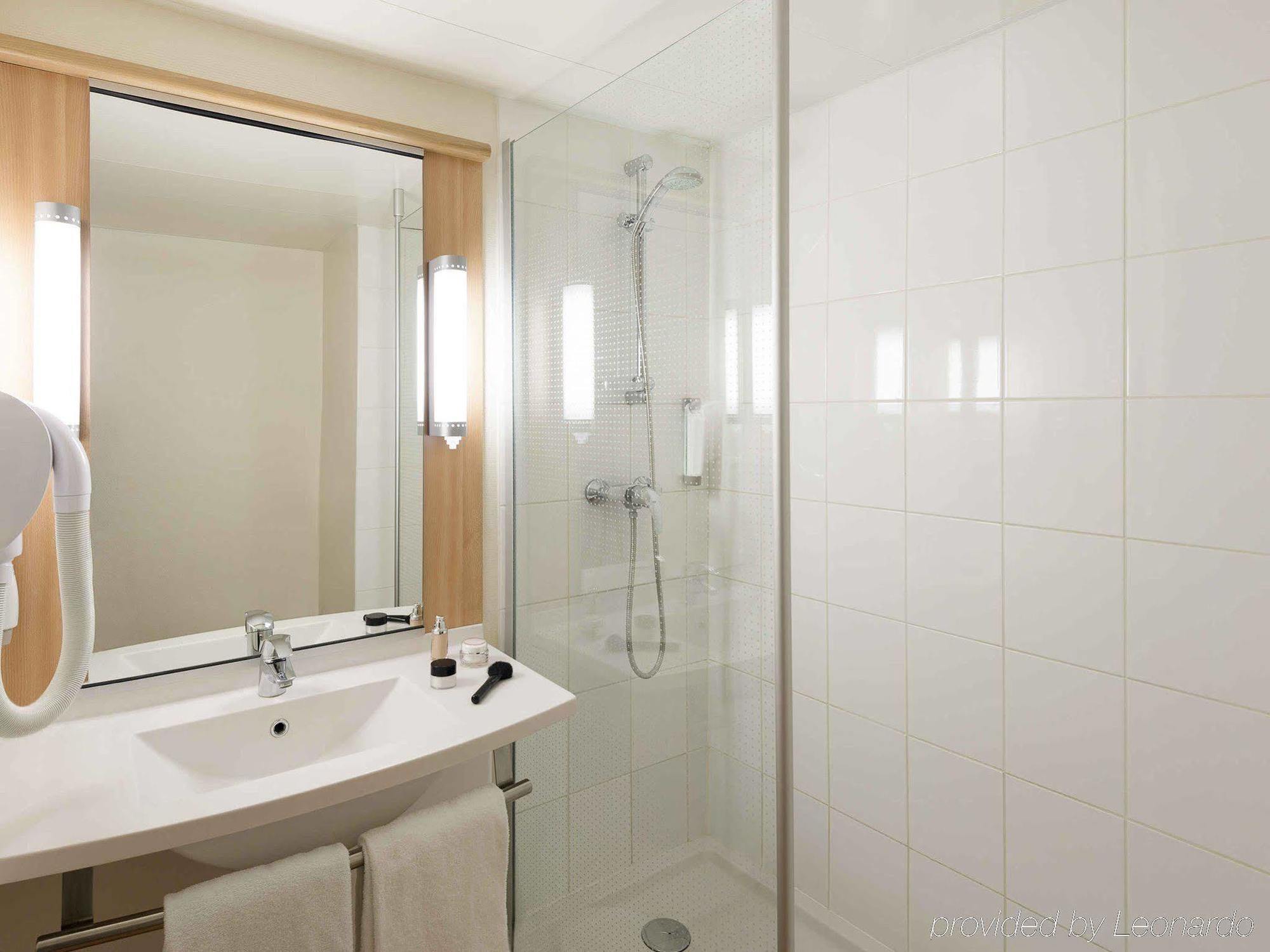 Ibis Metz Centre Gare Hotell Exteriör bild