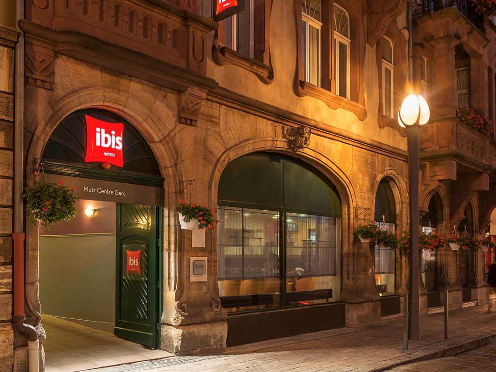 Ibis Metz Centre Gare Hotell Exteriör bild