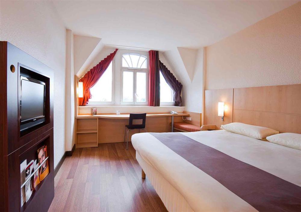 Ibis Metz Centre Gare Hotell Rum bild